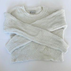 American Eagle Cropped Cream Colored XS Sweater
